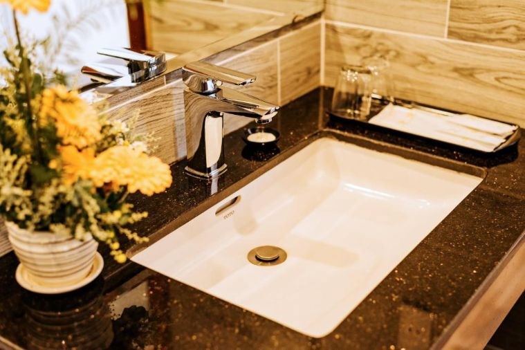 Premium Deluxe Family